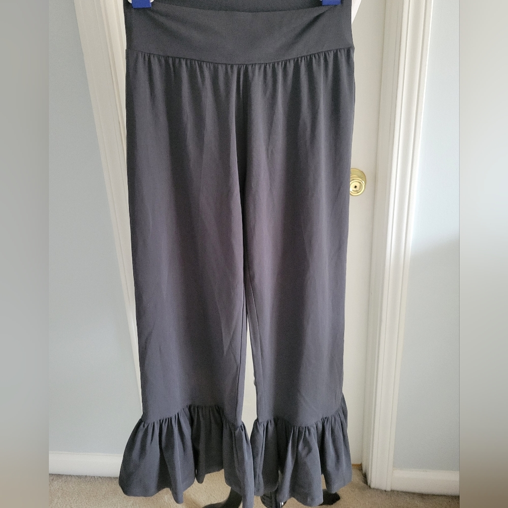 Black Matilda Jane Ruffle Pants Size Small New